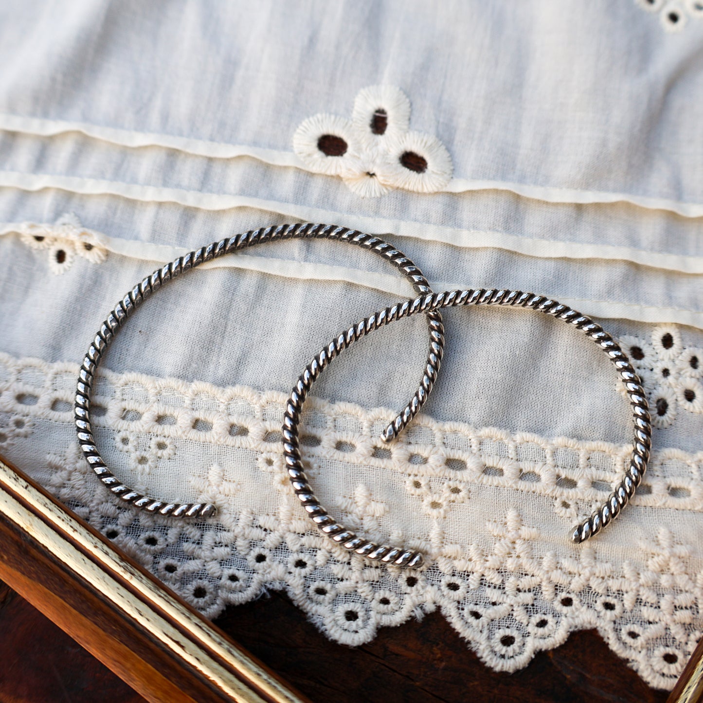 The Twist Cuff